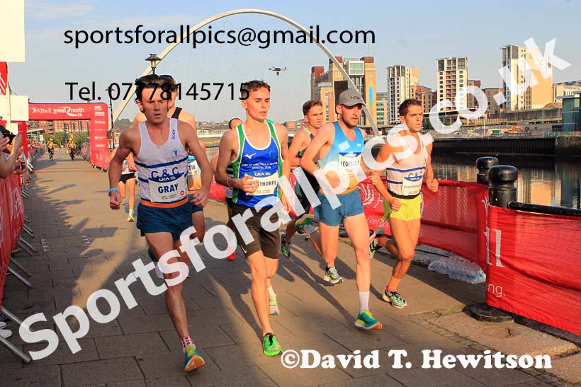 The 2023 UK Athletics Mens 5k Road Race Champs., Newcastle Quayside.  Photo: David T. Hewitson/Sports for All Pics